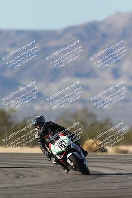 media/Dec-07-2025-CVMA (Sun) [[3e7d2de5dc]]/Race 12- Formula 40 MW and LW/